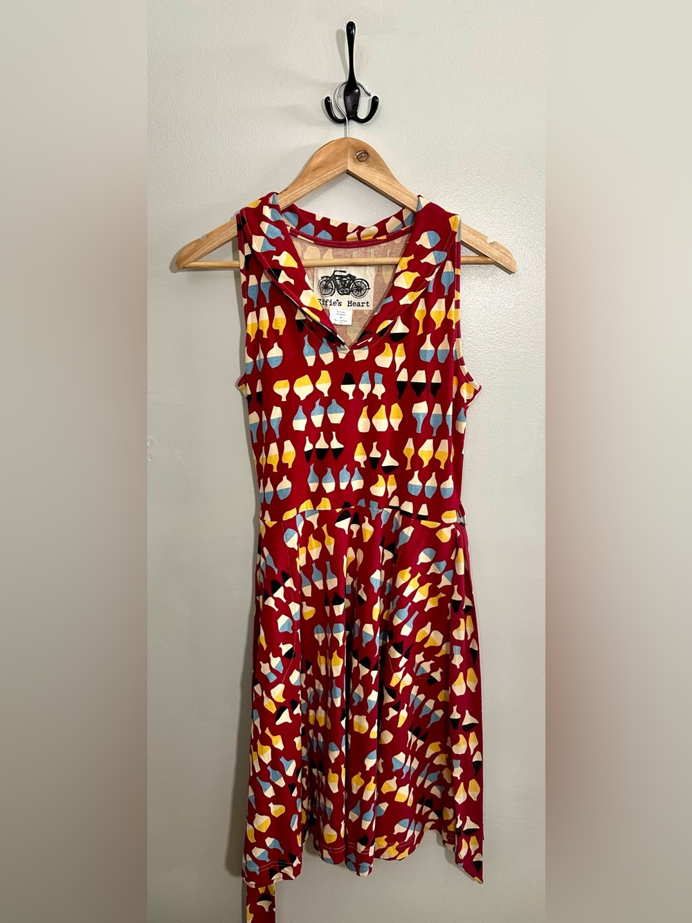 Effie’s Heart Fit and Flare Sleeveless Collar Red Dress Size M